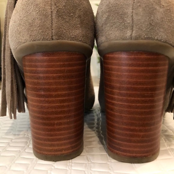 Kenneth Cole Reaction Suede Fringe Ankle Bootie - Picture 6 of 8